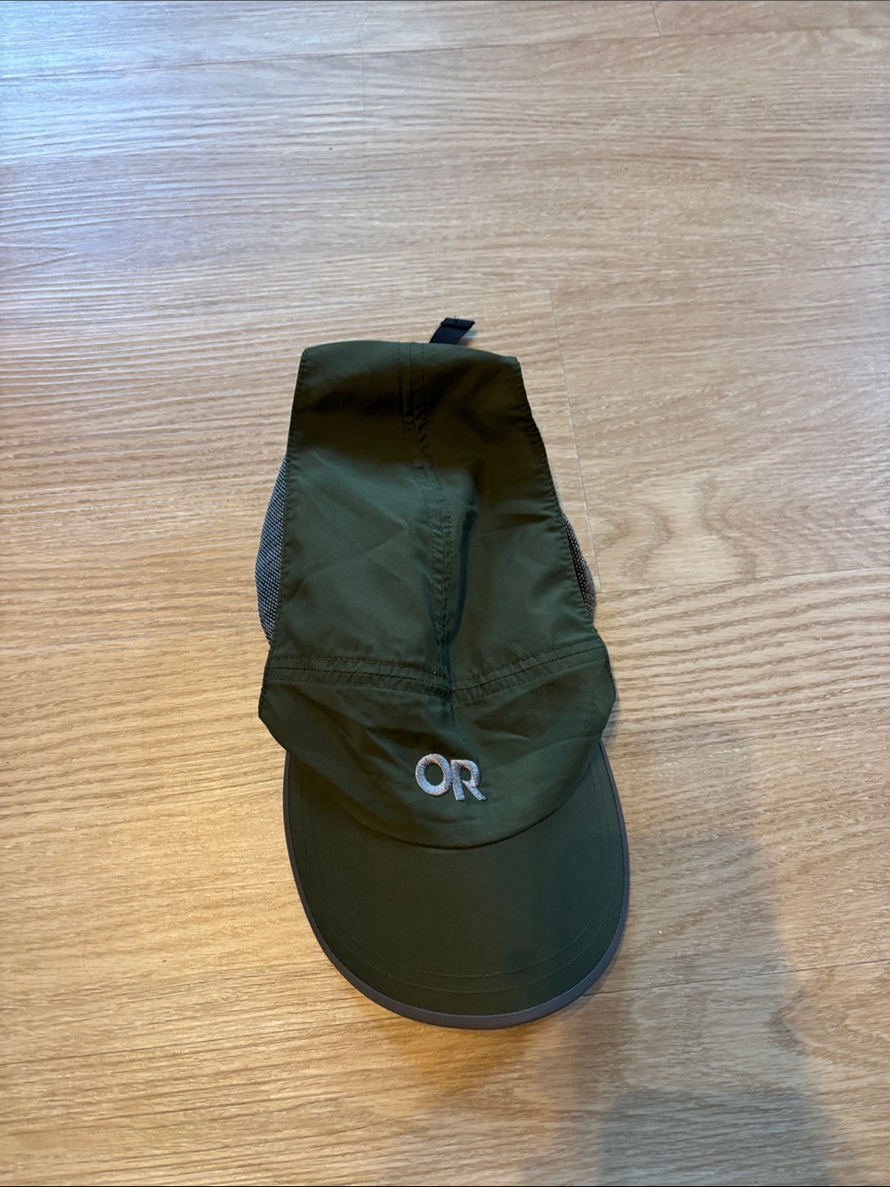 Outdoor Research Unisex One Size Swift Running Cap Adjustable Verde Dark Gray